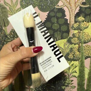 IL MAKIAGE Power Polish Exfoliator + FREE Estee Lauder concealer blending brush